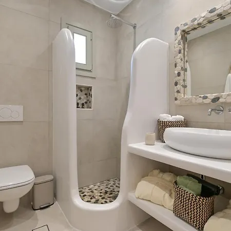 Ruby Of Naxos Ájosz Prokópiosz