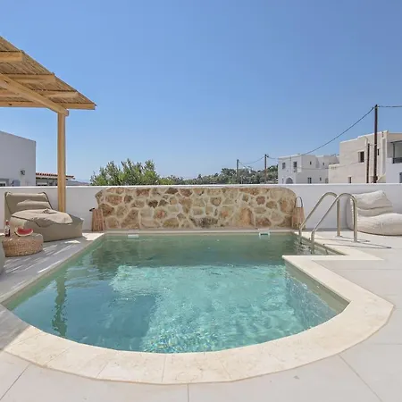 Ruby Of Naxos Apartman *