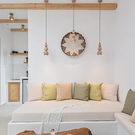 Ruby Of Naxos Ájosz Prokópiosz