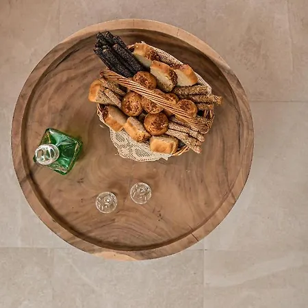 Ruby Of Naxos Apartment